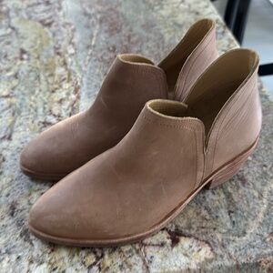 nisolo mia tan leather everyday booties 7